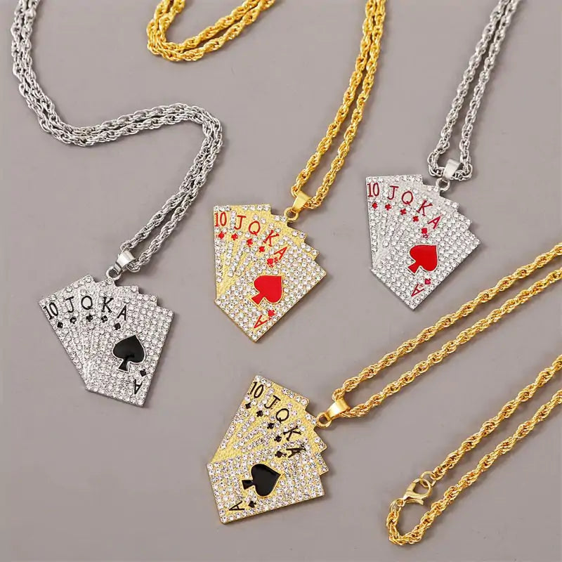 Collar con colgante de naipes