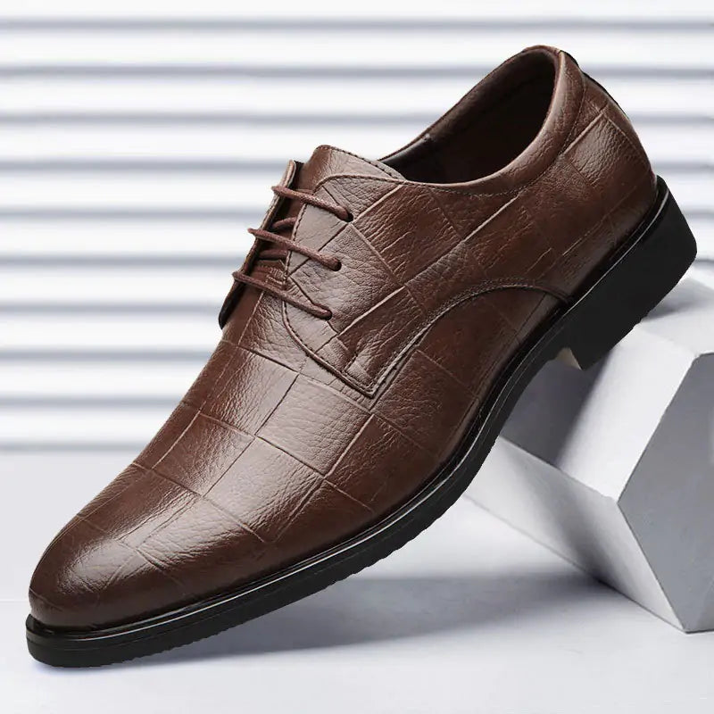 Zapatos con cordones y suela gruesa