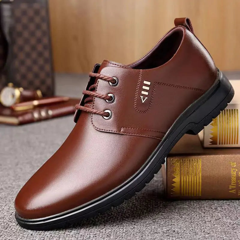 Zapatos con cordones y suela gruesa