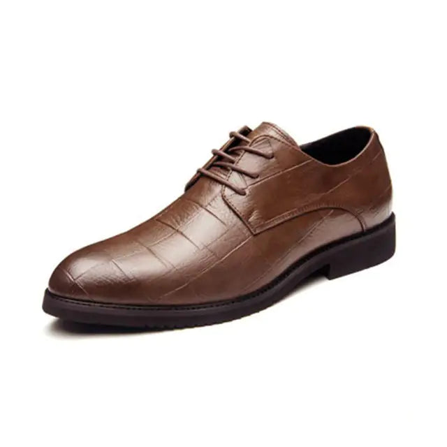 Zapatos con cordones y suela gruesa