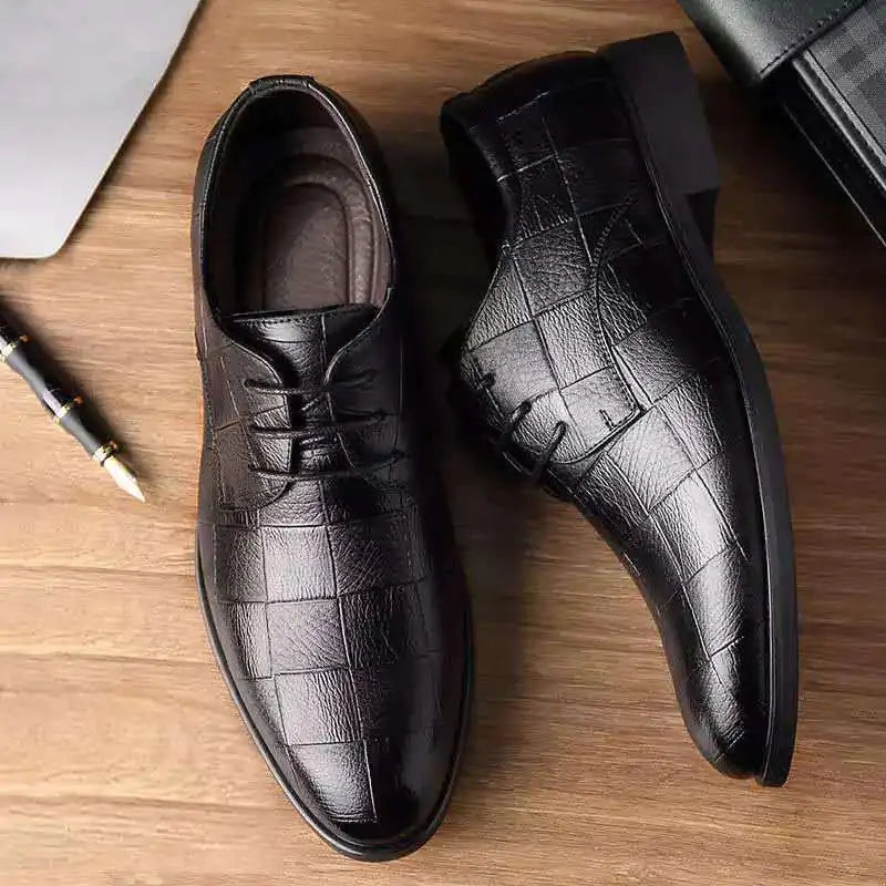 Zapatos con cordones y suela gruesa