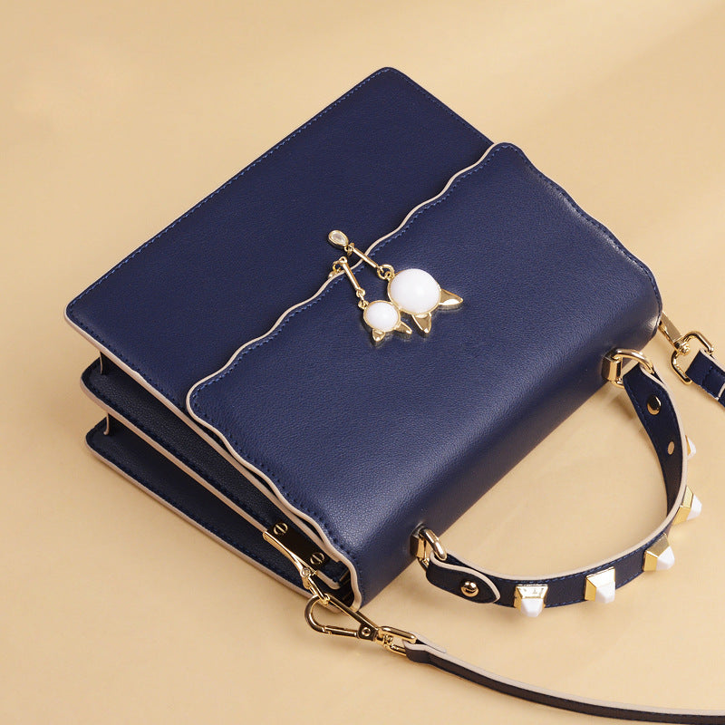 Cover-style Women's Messenger Bag