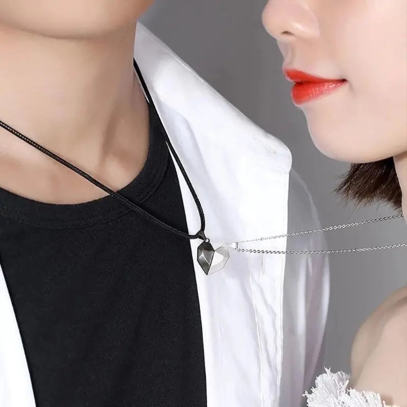 Collar magnético de pareja de moda coreana