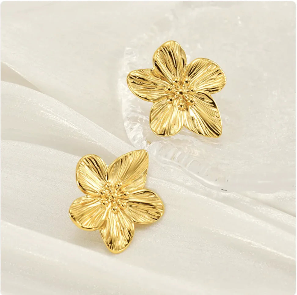 Gold Petal Stud Earring