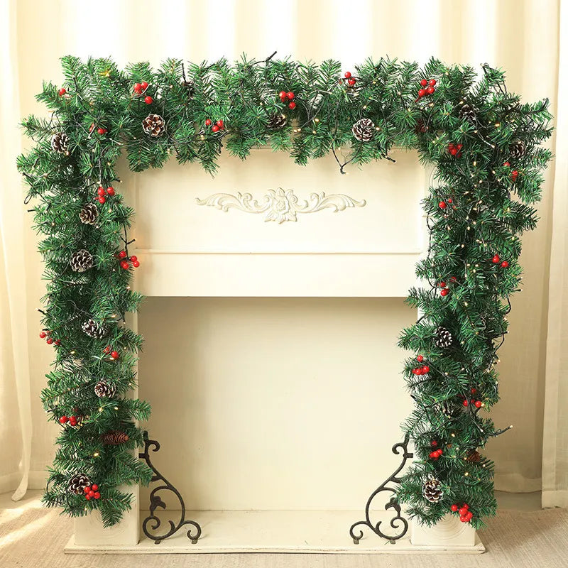 Pre-Lit 2.7m Green Christmas Garland