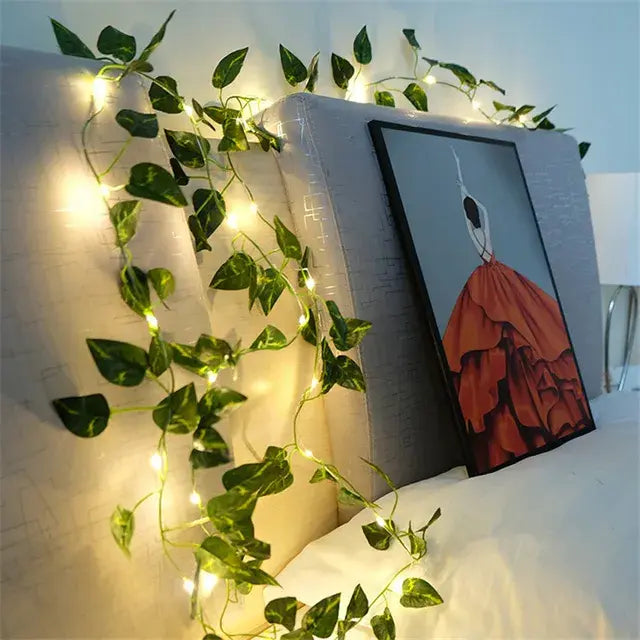 Battery-Powered Flower and Green Leaf String Lights