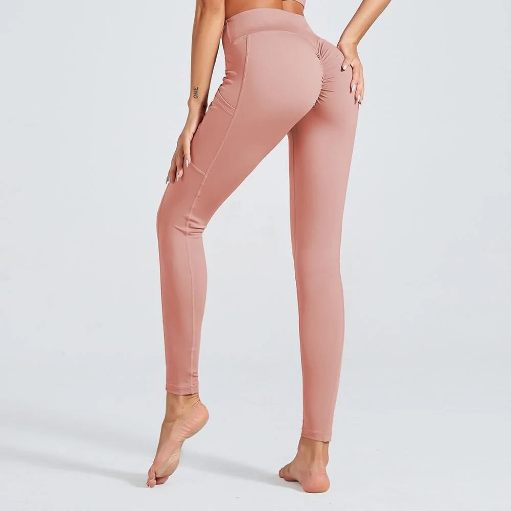 Sujetador deportivo y leggings de tejido suave para mujer