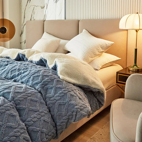 Double-layer Thickened Blanket Frugal Finds Galore