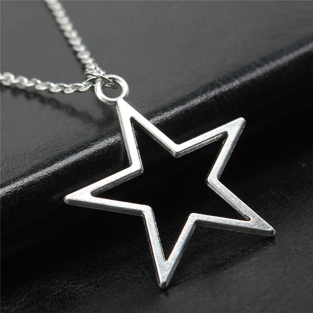 Simple Vintage Hollow Star Pendant Necklace