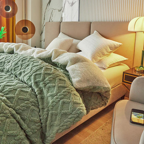 Double-layer Thickened Blanket Frugal Finds Galore