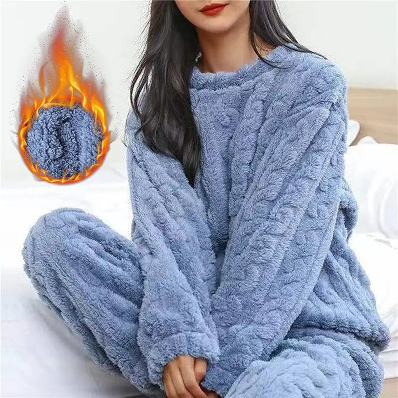 Pijama de polar acogedor para mujer