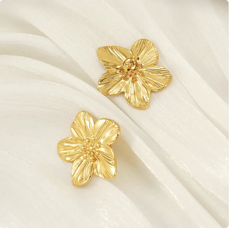 Gold Petal Stud Earring